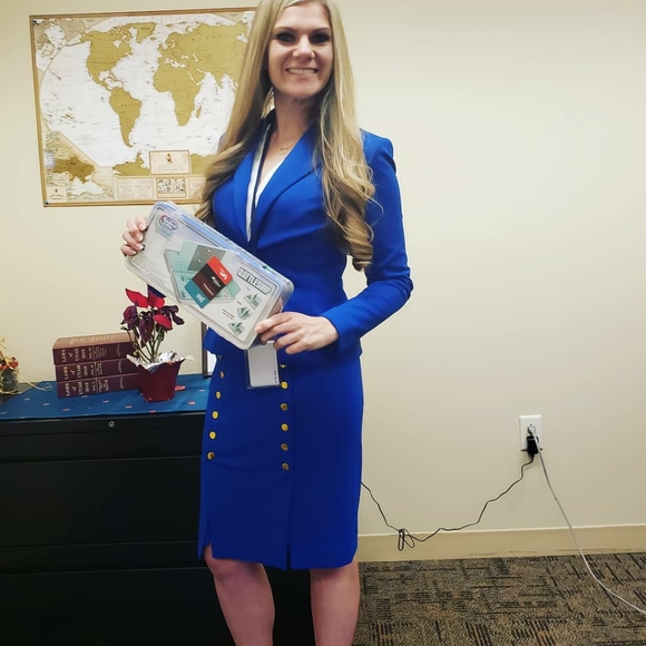 Meet your Posher, Kimberly - Picture 10 of 16